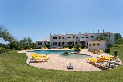 Image de Alto do Vale by LovelyStay