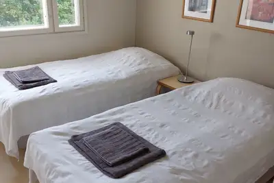 Image de Spacious apartment with balcony and private parking in the city center.