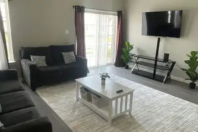 Image de 3-bedroom townhome in tranquil Delmar with WiFi, Ac. Relax and unwind