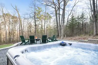Image de Secluded•Hot tub•Fire pit•Pet-friendly Cabin