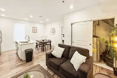 Image de Modern 2 Bd | Sleeps 6 | Northern Liberties