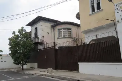 Image de \"La Casa del pasaje Sagrera\" Alojamiento tranquilo y céntrico con 3 habitaciones