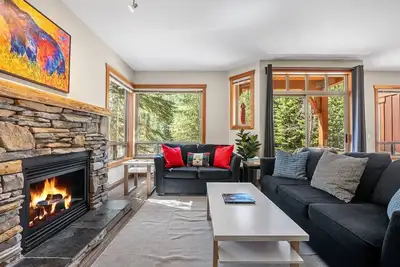 Image de Riverbend Retreat | Hot Tub | Pools | Pets | Creek