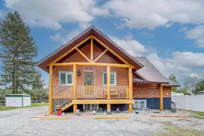 Image de Deck w/ Hot Tub: Ashton 'Cozy Cub Cabin'