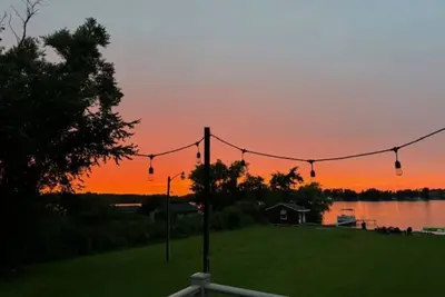 Image de 3 Bedroom, 2 full bath lake house within minutes of Erin Hills Golf Course!