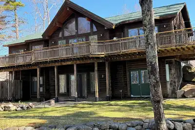 Image de Georges Pond Hideaway - Bright and Sunny Oasis!