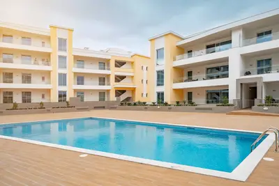 Image de Adega Deluxe: Near the Marina, City Center | Pool and Gym