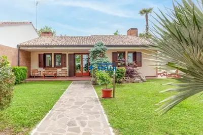 Image de [ Relax in villa ] Bright with Large Spaces