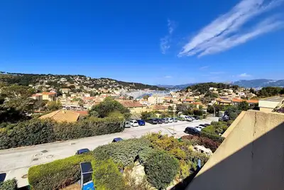 Image de Vue mer, plage à pied – Résidence avec piscine  et  tennis