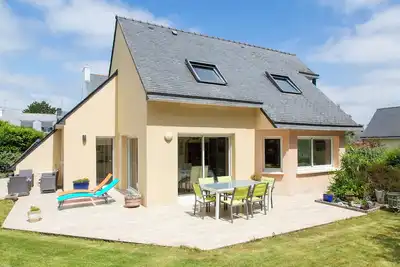 Maison de vacances 'Spacieuse Maison À 200m De La Plage' avec Terrasse Privée, Jardin Privé et Wi-Fi
