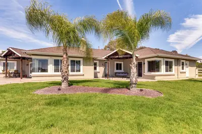 Image de Family Hideaway w/ Hillside Views in Temecula!