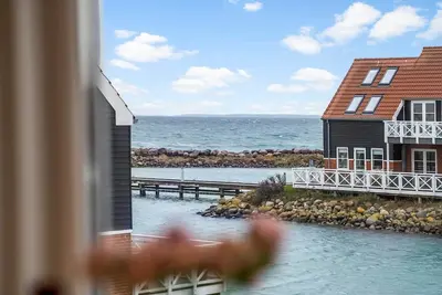 Image de 4107 Borre - Klintholm Havneby 7