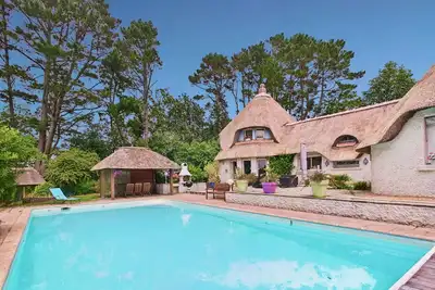 Image de Piscine chauffée, Grand jardin, maison pour 8