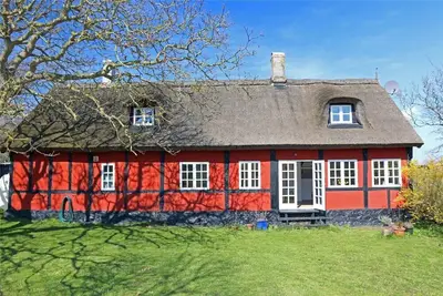 4747 Aakirkeby - Bodernevej 10