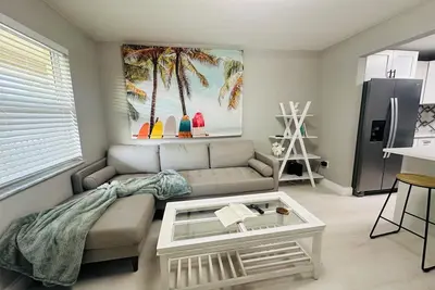 Image de Charming 1-bedroom condo in Beautiful Clearwater with Ac, Pool, WiFi