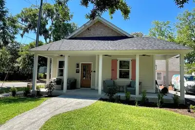 Image de Palm Cottage, brand new 2 bedroom 2 bathroom in enchanting Beaufort