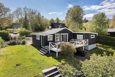 6781 Allinge - Lundegårdsvej 10
