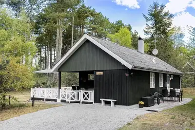 Image de 1308 Aakirkeby - Fyrreklyngen 5