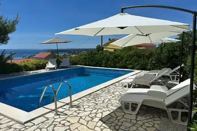 Image de Appartement confortable à Banjol avec.