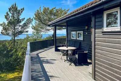 Image de Maison confortable de 4 chambres à Idse