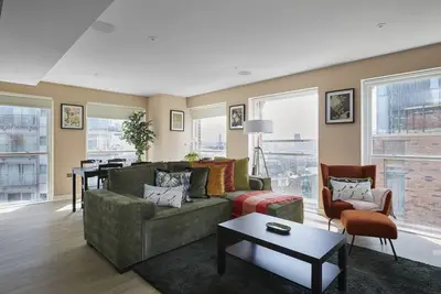 Image de Appartement-Douche-Vue sur Rue-City View Suite