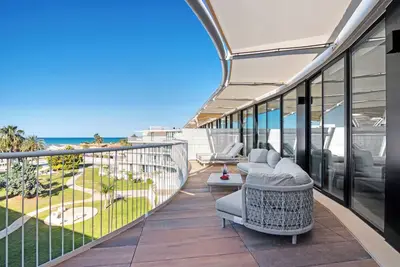 Image de Luxury penthouse with panoramic sea view - 1 minute from the beach