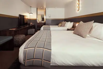 Image de Explore Nearby Sights from Cozy Creekside Stay with Soaking Tubs