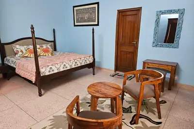 Charming 3-bedroom bed & breakfast in marvelous Jaipur with WiFi, Ac