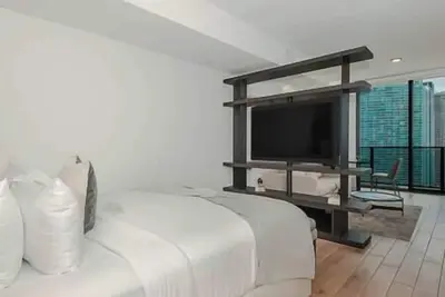 Image de Lux Studio with Bay Views #3104