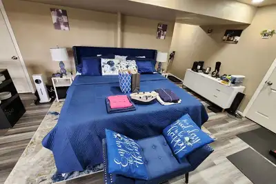 Image de Basement Studio with private Entrance within walking distance from Gaylord hotel