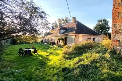 Image de Gîte des fours –Rose Iris, indépendance et charme à Agonges
