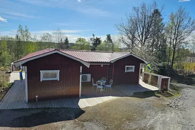 Image de Charming 2-bedroom house with 6 beds, free WiFi near Vättern in Åmmeberg