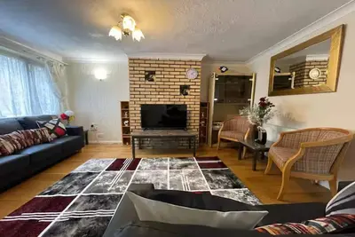 Image de Cosy Luton 3 Bedroom House. 5 mins to L&D Hospital/15 mins to Luton Airport