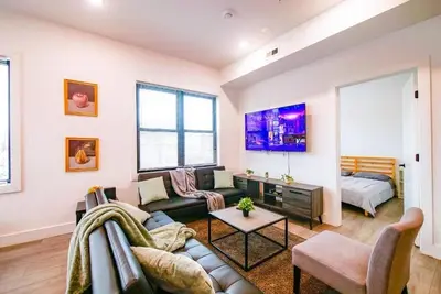 Image de Vast Fully Furnished 2-Bed Close to Nyc