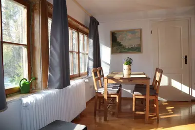 Image de Sunny 4-room apartment with garden and terrace in Starnberg