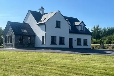 Image de Beautiful 4-bedroom house in Rosscahill, Connemara, Galway