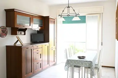 Image de M435 – Marcelli, spacious three-room apartment near the sea