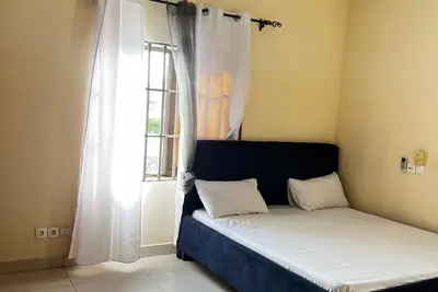 Image de Bel appartement à Fidjrossè Cotonou Benin près de la plage et de l'aéroport.