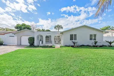 Image de 4-bedroom house in enchanting Margate with Ac, WiFi & more.