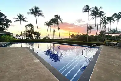 Image de Spacious 3 Br Condo with/Ac Walk to Beach + Athletic Club Access