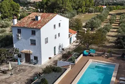 Unique B&B in Ontinyent - Surrounded by mountains and nature.