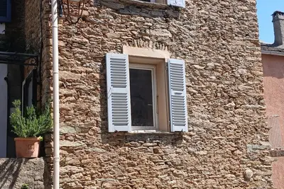 Image de Tour au cœur du village entre mer et ciel 😍
