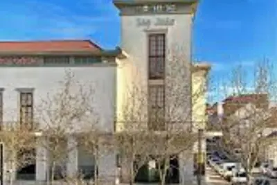 Image de Apartment in the center of Palmela. Close to beaches and mountains!