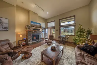 Image de Timberstone Ski-In/Ski-Out Retreat with Hot Tub