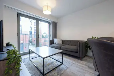 Image de Modern 2 Bedroom Apartment in Liverpool w Balcony