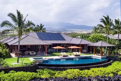 Image de Luxury 7-Bedroom Beachfront Villa with Pool & Ocean Views