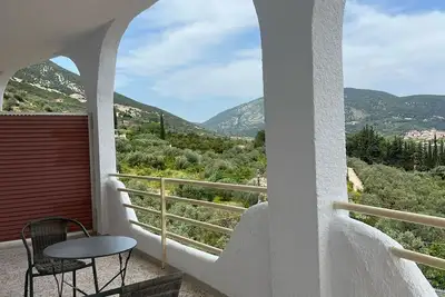 Image de 2 bedroom apartment in Epidaurus with great sea views and close to the beach