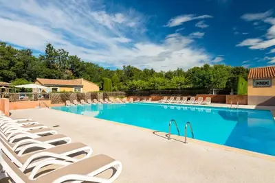 Image de Maison dans village vacances avec piscine