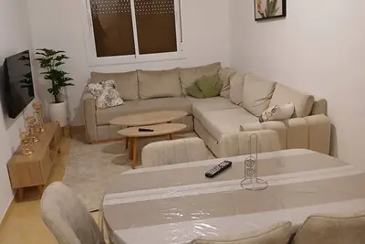 Votre Nouveau Chez-Vous à Tanger –Appartement Luxe Rénové à 15 Min de l'Aéroport