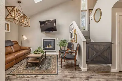 Image de 3br w/ Views • Trails/Airport